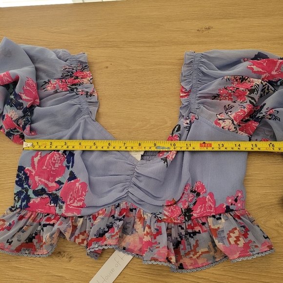 NWT HOUSE OF HARLOW 1960 Floral Blue Pink Cropped Long Sleeves Low Neck Top S - Picture 8 of 8